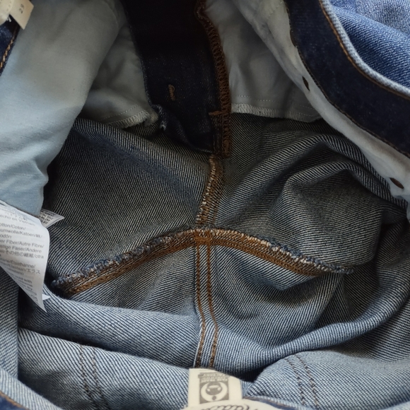 Madewell High-Rise Slim Demi-Boot Jeans - Picture 14 of 16